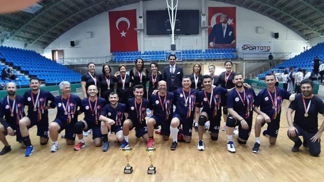 Türkiye Öğretmenler Kupası Kadınlar ve Erkekler Voleybol Eleme Fikstürümüz Belli Oldu