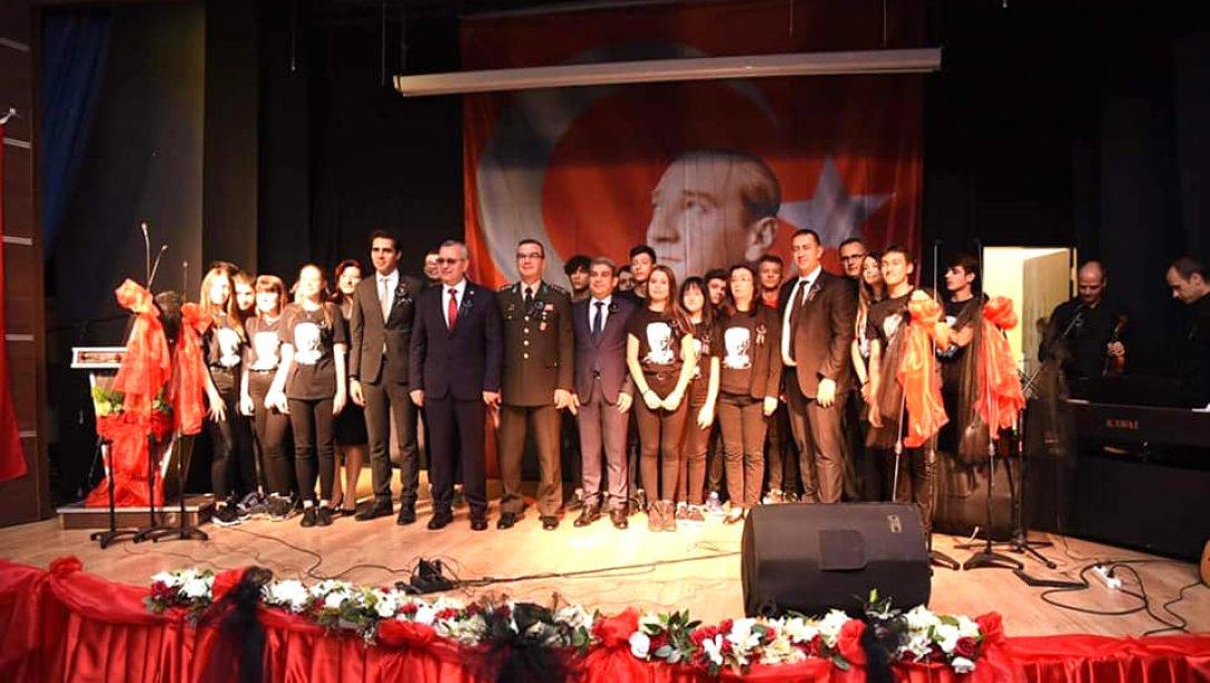 10 Kasım Gazi Mustafa Kemal ATATÜRK'ün Ebediyete İntikalinin 81. Yılı Anma Programımız Keşan Ahmet Yenice Ortaokulu Sevim Yenice Konferans Salonunda Gerçekleştirildi