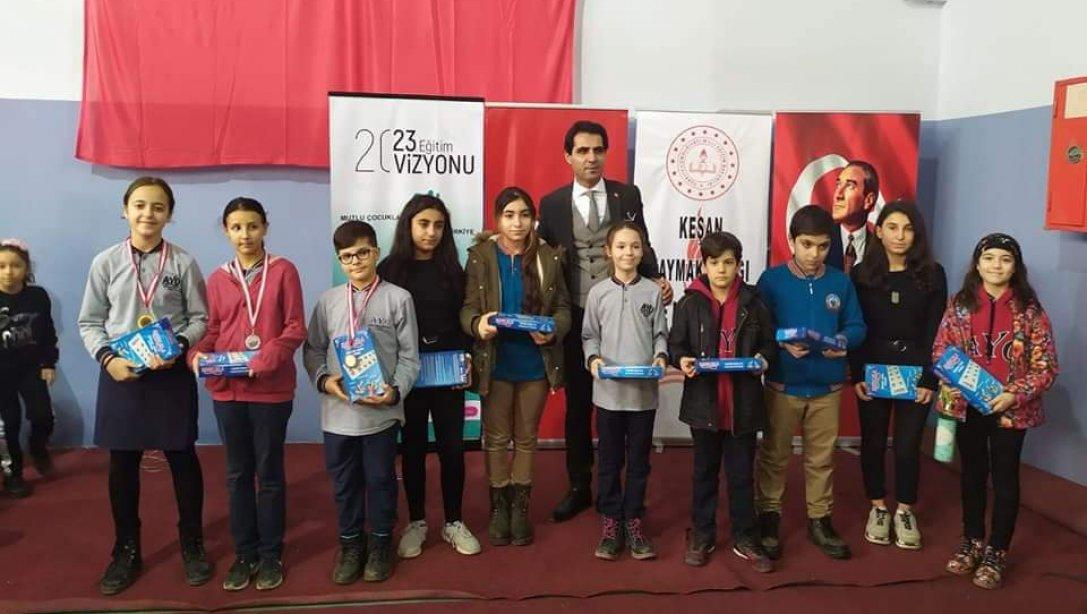 Keşan İlçe Milli Eğitim Müdürlüğümüzün Koordinesinde Büyük Bir Organizasyonla Gerçekleştirdiğimiz Keşan 1.Akıl ve Zeka Oyunları Turnuvamızın Ödülleri Sahiplerini Buldu