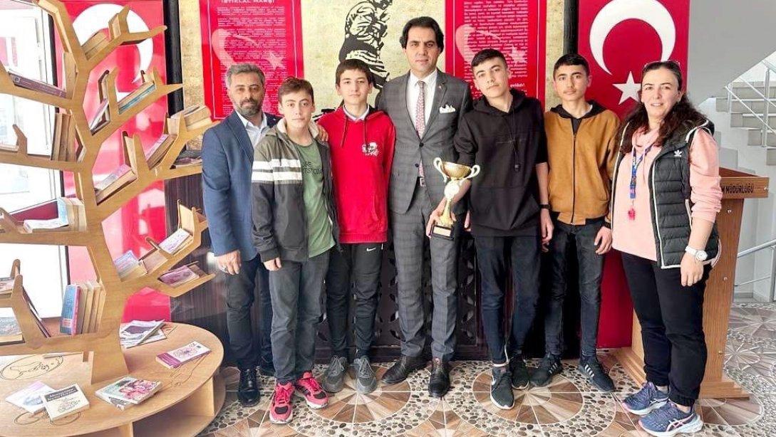 Okul Sporları Oryantiring Genç Erkekler İl Birincisi Hersekzade Ahmet  Paşa Anadolu İmam Hatip Lisesi